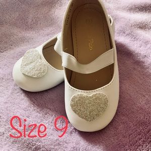 Mary Jane dress shoes 🤍